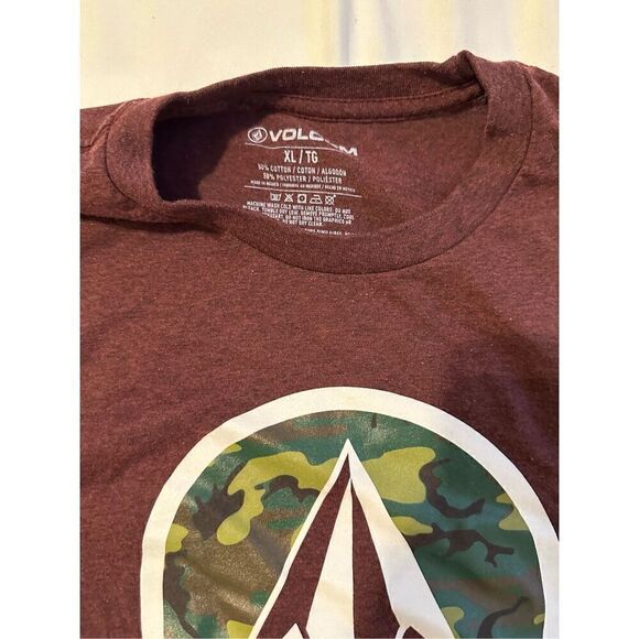 Volcom boys T-shirt size XL - Picture 2 of 2